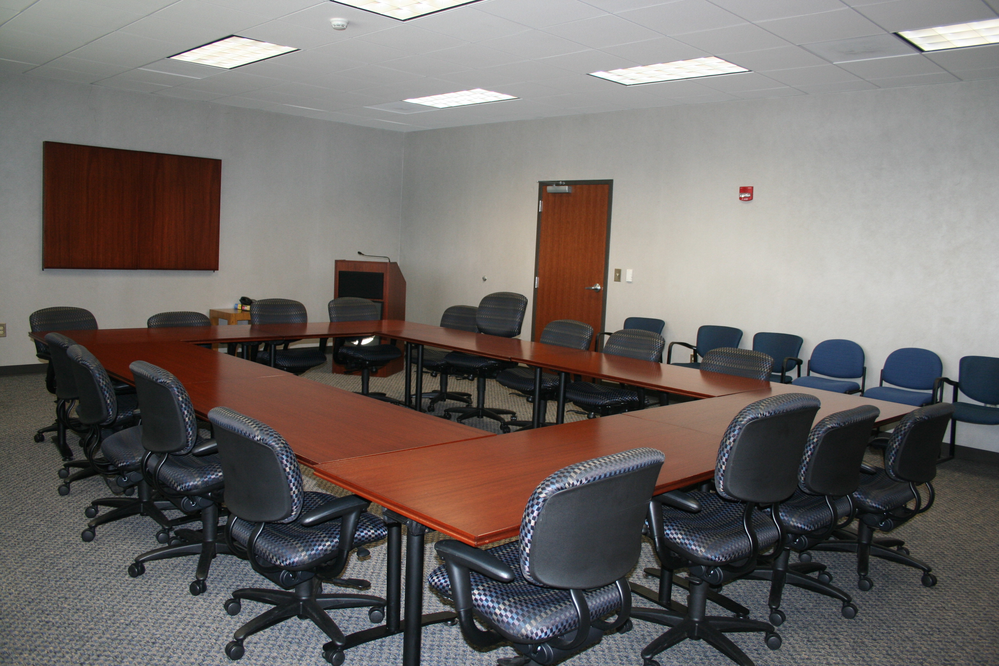conference-rooms-jim-hamilton-l-b-owens-airport